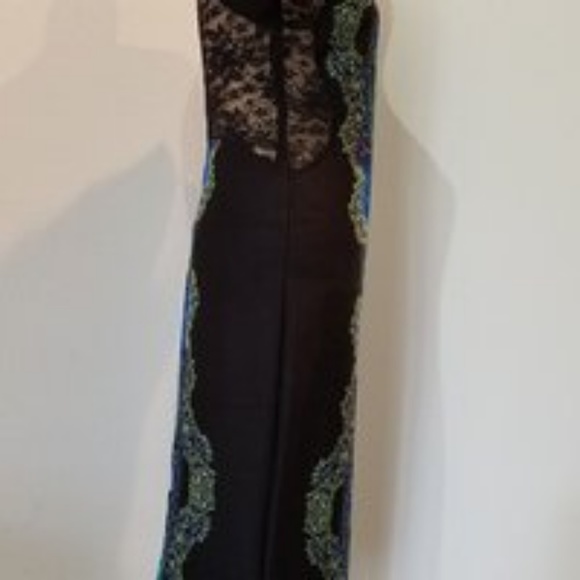 NBW stunning dress by VENUS sz 8 - Picture 6 of 7